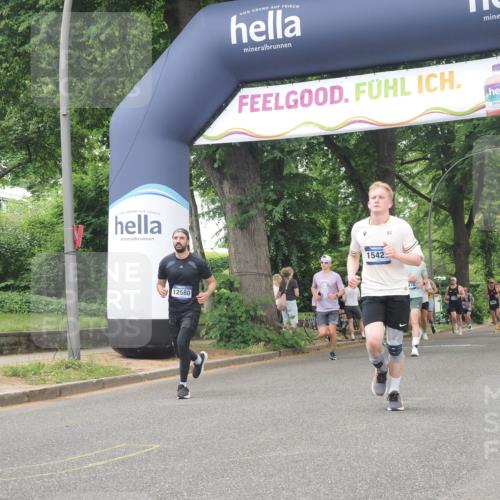 29.06.2025 - hella hamburg halbmarathon KatJ http://msf.ph/oto/8425237 29.06.2025 10:39:16 Zwischen KM18-KM19 1098, 2397, 2818, 4967, 6286, 8139 meine-sportfotos.de