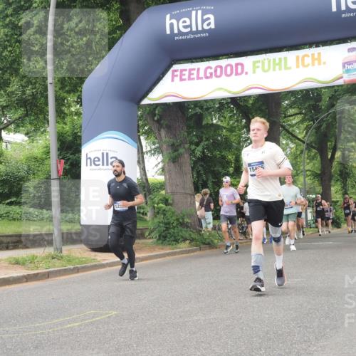 29.06.2025 - hella hamburg halbmarathon KatJ http://msf.ph/oto/8425242 29.06.2025 10:39:16 Zwischen KM18-KM19 1098, 2397, 2818, 4967, 6286, 8139 meine-sportfotos.de