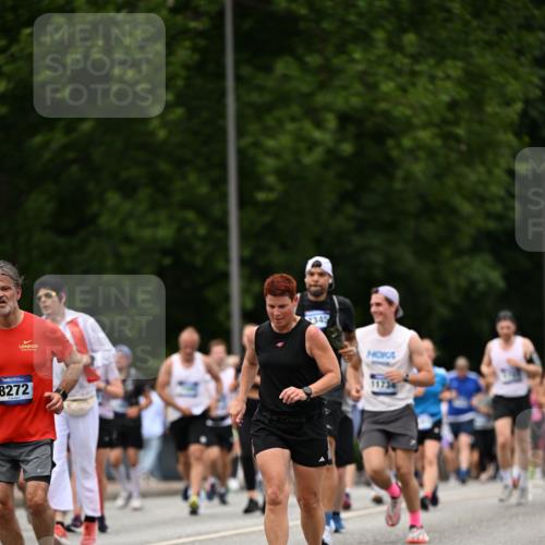 29.06.2025 - hella hamburg halbmarathon Dr. Thomas Lammeyer http://msf.ph/oto/8425294 29.06.2025 10:49:58 Kennedybrücke 1085, 1465, 1774, 2550, 2657, 2664, 2779, 2846, 2954, 3357, 3377, 3879, 3993, 4119, 4820, 5099, 5108, 5190, 5339, 5703, 6763, 7699, 7859, 7912, 8272, 8594, 9536, 10562, 10727, 11119, 11332 meine-sportfotos.de