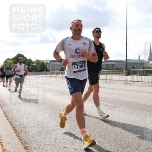 29.06.2025 - hella hamburg halbmarathon Lena Gebhardt http://msf.ph/oto/8425296 29.06.2025 09:52:30 Lombardsbrücke 11779, 17391, 1057, 1139, 1169, 1220, 1415, 1468, 1512, 1604, 1613, 1631, 1763, 2189, 3109, 3124, 3305, 3618, 3852, 4497, 4565, 4871, 4915, 5007, 5011, 5231, 5336, 5477, 5690, 6373, 6550, 6711, 7067, 7191, 7432, 7451, 7710, 7843, 7865, 7961, 8564, 8852, 9348, 9444, 9547, 9659, 10493, 10741, 10796, 10978, 11062, 11495, 11679, 11779, 11821, 12046, 12438, 12772, 13403, 13614, 13728, 14257 meine-sportfotos.de