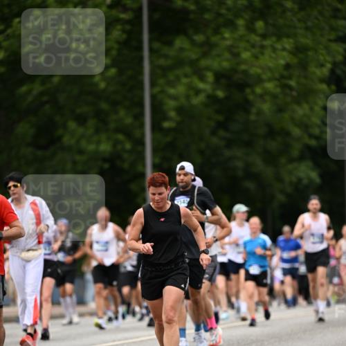 29.06.2025 - hella hamburg halbmarathon Dr. Thomas Lammeyer http://msf.ph/oto/8425312 29.06.2025 10:49:58 Kennedybrücke 1085, 1465, 1774, 2550, 2657, 2664, 2779, 2846, 2954, 3357, 3377, 3879, 3993, 4119, 4820, 5099, 5108, 5190, 5339, 5703, 6763, 7699, 7859, 7912, 8272, 8594, 9536, 10562, 10727, 11119, 11332 meine-sportfotos.de