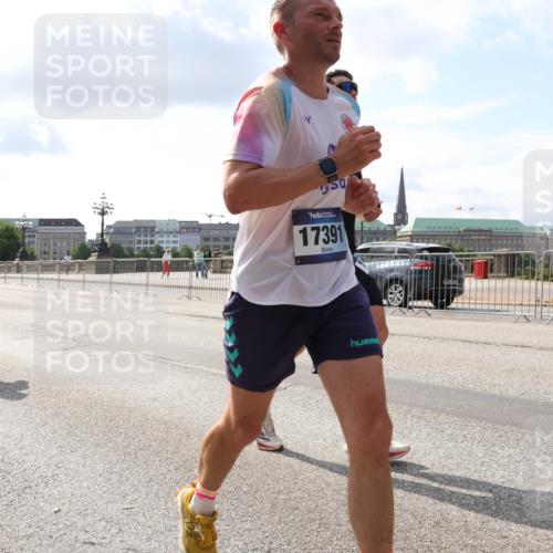 29.06.2025 - hella hamburg halbmarathon Lena Gebhardt http://msf.ph/oto/8425341 29.06.2025 09:52:31 Lombardsbrücke 12365, 11779, 17391, 1057, 1139, 1169, 1176, 1220, 1415, 1468, 1512, 1604, 1613, 1631, 1763, 2189, 3109, 3124, 3305, 3618, 3852, 4080, 4497, 4565, 4871, 4915, 5007, 5011, 5231, 5336, 5477, 5690, 6373, 6550, 6711, 7067, 7191, 7432, 7451, 7710, 7843, 7865, 7961, 8564, 8852, 9348, 9444, 9547, 9659, 10493, 10741, 10796, 11062, 11495, 11679, 11779, 11821, 12046, 12438, 12772, 13403, 13614, 13728, 14257 meine-sportfotos.de