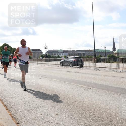 29.06.2025 - hella hamburg halbmarathon Lena Gebhardt http://msf.ph/oto/8425395 29.06.2025 09:52:31 Lombardsbrücke 12365, 11779, 1057, 1139, 1169, 1176, 1220, 1415, 1468, 1512, 1604, 1613, 1631, 1763, 2189, 3109, 3124, 3305, 3618, 3852, 4080, 4497, 4565, 4871, 4915, 5007, 5011, 5231, 5336, 5477, 5690, 6373, 6550, 6711, 7067, 7191, 7432, 7451, 7710, 7843, 7865, 7961, 8564, 8852, 9348, 9444, 9547, 9659, 10493, 10741, 10796, 11062, 11495, 11679, 11779, 11821, 12046, 12438, 12772, 13403, 13614, 13728, 14257 meine-sportfotos.de