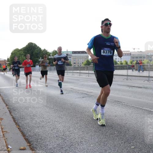 29.06.2025 - hella hamburg halbmarathon Lena Gebhardt http://msf.ph/oto/8425563 29.06.2025 09:43:48 Lombardsbrücke 3379, 1150, 3189, 8376, 1271, 1953, 2075, 2180, 2203, 2483, 3189, 3379, 5308, 6090, 7380, 8318, 8376, 9804, 10222, 10351, 11150, 13383, 13941, 15023, 15136, 17040, 17893, 18763, 18832 meine-sportfotos.de