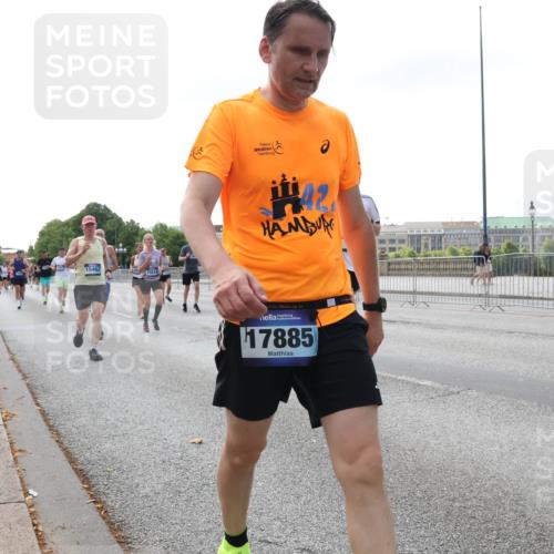 29.06.2025 - hella hamburg halbmarathon Lena Gebhardt http://msf.ph/oto/8425570 29.06.2025 10:06:28 Lombardsbrücke 15462, 10214, 17885, 1245, 1766, 3062, 4542, 4666, 4868, 5431, 5807, 5951, 6314, 6664, 7138, 8051, 8290, 8316, 9361, 9560, 10214, 10297, 10736, 10781, 10886, 12371, 13042, 13054, 13475, 13481, 13863, 14369, 14607, 14987, 15113, 15145, 15229, 15377, 15462, 15537, 15766, 15772, 15858, 16441, 16692, 16933, 17059, 17239, 17746, 18042, 18381, 18575, 18577, 18652, 18768, 18828, 18910, 18913, 18966 meine-sportfotos.de
