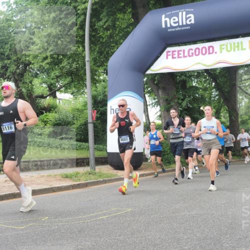29.06.2025 - hella hamburg halbmarathon KatJ http://msf.ph/oto/8425585 29.06.2025 10:39:24 Zwischen KM18-KM19 3426, 4558, 4635, 5116, 5607, 6776, 7409 meine-sportfotos.de