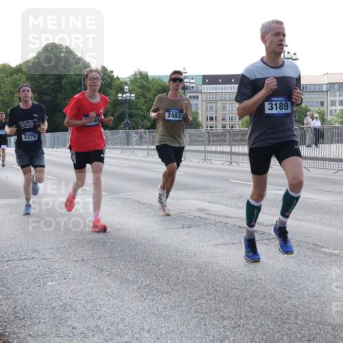 29.06.2025 - hella hamburg halbmarathon Lena Gebhardt http://msf.ph/oto/8425644 29.06.2025 09:43:49 Lombardsbrücke 1338, 3379, 50, 2483, 3189, 1271, 1953, 2075, 2180, 2203, 2483, 3189, 3379, 5308, 6090, 7380, 8318, 8376, 9804, 10222, 10351, 11150, 13383, 13606, 13941, 15023, 15136, 17040, 17893, 18763, 18832 meine-sportfotos.de