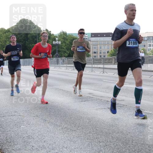 29.06.2025 - hella hamburg halbmarathon Lena Gebhardt http://msf.ph/oto/8425671 29.06.2025 09:43:49 Lombardsbrücke 13383, 3379, 50, 2483, 3189, 1271, 1953, 2075, 2180, 2203, 2483, 3189, 3379, 5308, 6090, 7380, 8318, 8376, 9804, 10222, 10351, 11150, 13383, 13606, 13941, 15023, 15136, 17040, 17893, 18763, 18832 meine-sportfotos.de