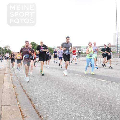 29.06.2025 - hella hamburg halbmarathon Lena Gebhardt http://msf.ph/oto/8425684 29.06.2025 10:53:34 Lombardsbrücke 9785, 12082, 43, 97, 5562, 17236, 604, 9685, 1340, 1709, 1753, 1900, 1906, 1984, 2065, 2079, 2409, 2429, 3055, 3226, 4195, 4595, 4626, 4801, 5428, 5430, 5562, 5815, 5856, 5857, 6039, 6041, 6044, 6273, 6306, 6913, 6996, 7039, 7068, 7483, 7537, 7611, 7876, 7890, 8189, 8212, 8414, 8515, 8906, 9077, 9456, 9531, 9685, 9764, 9771, 9785, 10043, 10175, 10490, 10661, 12193, 12219, 12700, 13489, 13916, 13917, 14038, 16137 meine-sportfotos.de