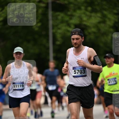 29.06.2025 - hella hamburg halbmarathon Dr. Thomas Lammeyer http://msf.ph/oto/8425734 29.06.2025 10:50:09 Kennedybrücke 1060, 1085, 1465, 1854, 2217, 2657, 2664, 2846, 2954, 2965, 3357, 3377, 3879, 3993, 4099, 4102, 4119, 4820, 5108, 5190, 5339, 5703, 5914, 6393, 6763, 6788, 6980, 7699, 7983, 8272, 8594, 9536, 11119, 11332 meine-sportfotos.de