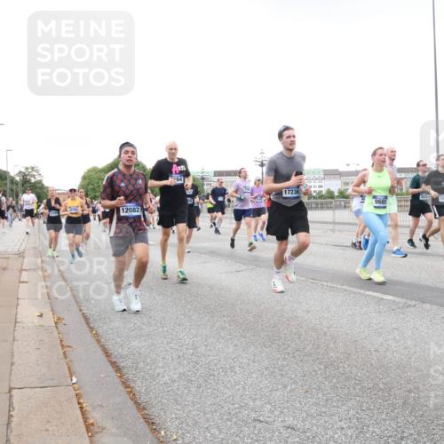 29.06.2025 - hella hamburg halbmarathon Lena Gebhardt http://msf.ph/oto/8425746 29.06.2025 10:53:35 Lombardsbrücke 64, 17236, 6041, 11914, 06, 9685, 37851, 12082, 12280, 1340, 1687, 1709, 1753, 1900, 1906, 1984, 2065, 2079, 2409, 2429, 3055, 3226, 4195, 4595, 4626, 4801, 5428, 5430, 5562, 5815, 5856, 5857, 6039, 6041, 6044, 6273, 6306, 6913, 6996, 7039, 7068, 7483, 7537, 7611, 7614, 7876, 7890, 8189, 8212, 8414, 8515, 8906, 9077, 9456, 9531, 9685, 9764, 9771, 9785, 10043, 10175, 10490, 12193, 12219, 12700, 13916, 13917, 14038 meine-sportfotos.de