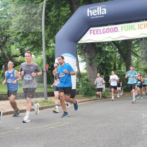 29.06.2025 - hella hamburg halbmarathon KatJ http://msf.ph/oto/8425765 29.06.2025 10:39:26 Zwischen KM18-KM19 2396, 3426, 4558, 4635, 5116, 5607, 6776, 7409, 8720 meine-sportfotos.de