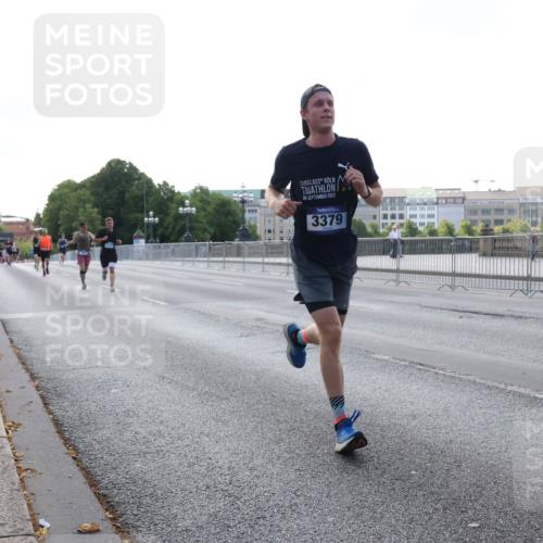 29.06.2025 - hella hamburg halbmarathon Lena Gebhardt http://msf.ph/oto/8425897 29.06.2025 09:43:51 Lombardsbrücke 2022, 3379, 1953, 2075, 2180, 2203, 2483, 3189, 3379, 5308, 6090, 7380, 8318, 8376, 9047, 9804, 10222, 10351, 11150, 13383, 13606, 13941, 15023, 15136, 17040, 17893, 18763, 18832 meine-sportfotos.de