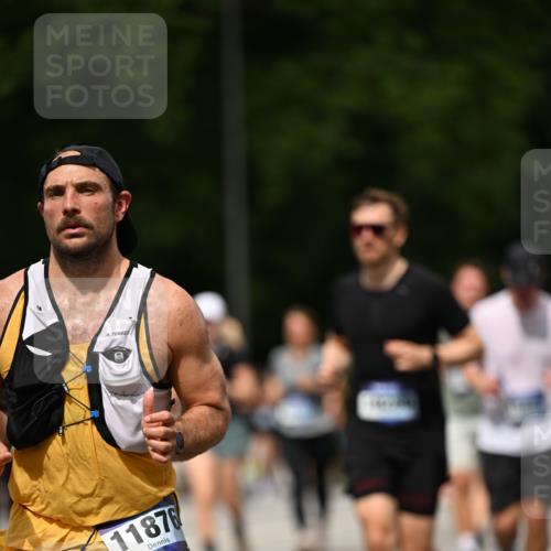 29.06.2025 - hella hamburg halbmarathon Dr. Thomas Lammeyer http://msf.ph/oto/8425951 29.06.2025 10:50:14 Kennedybrücke 1060, 1085, 1421, 1426, 1465, 1854, 2217, 2657, 2664, 2846, 2954, 2965, 3357, 3377, 3879, 4099, 4102, 4119, 4820, 5108, 5703, 5914, 6393, 6763, 6788, 6980, 7530, 7983, 8272, 8594, 11119, 11332, 11393 meine-sportfotos.de