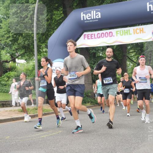 29.06.2025 - hella hamburg halbmarathon KatJ http://msf.ph/oto/8426025 29.06.2025 10:39:30 Zwischen KM18-KM19 2396, 3426, 4558, 4635, 4814, 4839, 5032, 5116, 5607, 6562, 7724, 8661, 8710, 8720 meine-sportfotos.de