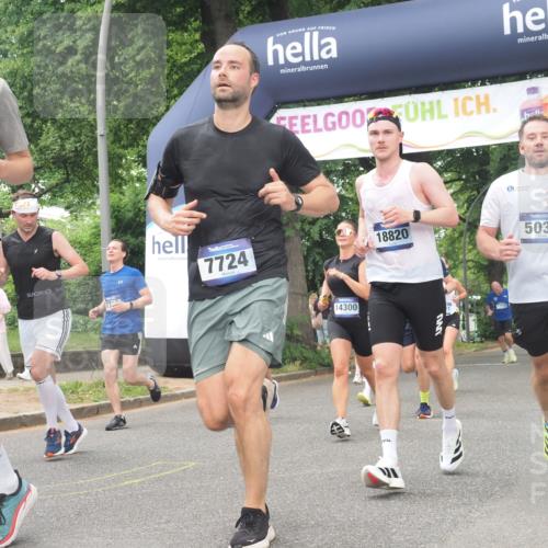 29.06.2025 - hella hamburg halbmarathon KatJ http://msf.ph/oto/8426093 29.06.2025 10:39:31 Zwischen KM18-KM19 2364, 2396, 3426, 4558, 4814, 4839, 5032, 5116, 5482, 5607, 6562, 6657, 7724, 7732, 8661, 8710, 8720 meine-sportfotos.de