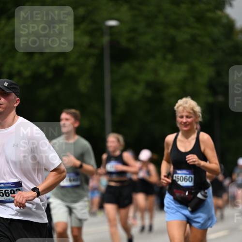 29.06.2025 - hella hamburg halbmarathon Dr. Thomas Lammeyer http://msf.ph/oto/8426122 29.06.2025 10:50:18 Kennedybrücke 1060, 1085, 1421, 1426, 1465, 1854, 2217, 2657, 2664, 2954, 2965, 3357, 3377, 4099, 4102, 4119, 4223, 4224, 4820, 5108, 5703, 5914, 6393, 6763, 6788, 6980, 7303, 7530, 7983, 10812, 11119, 11332, 11393 meine-sportfotos.de