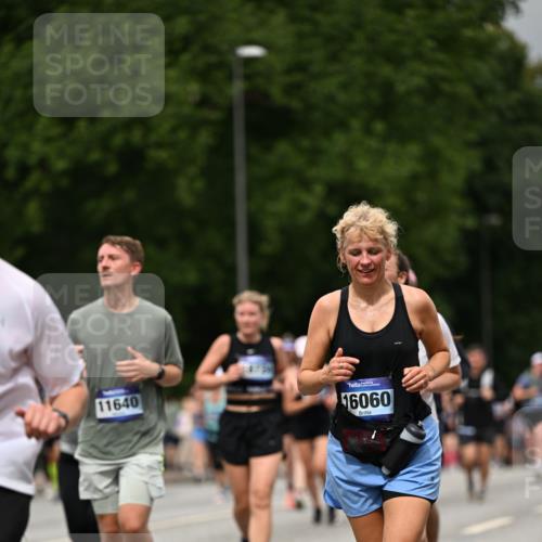 29.06.2025 - hella hamburg halbmarathon Dr. Thomas Lammeyer http://msf.ph/oto/8426133 29.06.2025 10:50:19 Kennedybrücke 1060, 1085, 1421, 1426, 1465, 1854, 2008, 2217, 2657, 2664, 2965, 3357, 3377, 4099, 4102, 4119, 4223, 4224, 4820, 5108, 5703, 5914, 6393, 6763, 6788, 6980, 7303, 7530, 7983, 10812, 11119, 11332, 11393 meine-sportfotos.de