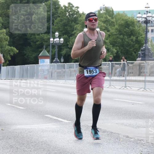 29.06.2025 - hella hamburg halbmarathon Lena Gebhardt http://msf.ph/oto/8426218 29.06.2025 09:43:54 Lombardsbrücke 06, 10222, 122, 1953, 13, 1122, 1953, 2075, 2180, 2203, 2483, 3189, 3379, 5308, 7231, 7380, 8318, 8376, 9047, 9804, 10222, 10351, 11150, 13383, 13606, 13941, 15023, 15136, 17040, 17893, 18763, 18832 meine-sportfotos.de