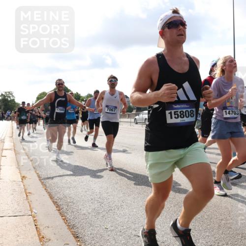 29.06.2025 - hella hamburg halbmarathon Lena Gebhardt http://msf.ph/oto/8426225 29.06.2025 09:52:37 Lombardsbrücke 7067, 17000, 10099, 15808, 14703, 1237, 18, 1057, 1070, 1139, 1163, 1169, 1176, 1220, 1415, 1468, 1512, 1604, 1613, 1631, 1782, 2189, 2233, 3098, 3109, 3124, 3305, 3618, 3852, 4080, 4277, 4497, 4565, 4691, 4871, 4915, 4933, 5007, 5011, 5476, 5477, 5682, 6373, 6550, 6711, 7067, 7191, 7325, 7432, 7451, 7599, 7843, 7865, 7961, 8467, 8852, 9348, 9444, 9547, 10493, 10741, 10796, 11062, 11495, 11679, 11779, 11821, 12046, 12772, 13403, 13614, 13728, 14257 meine-sportfotos.de