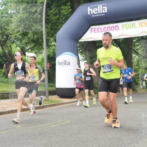 29.06.2025 - hella hamburg halbmarathon KatJ http://msf.ph/oto/8426237 29.06.2025 10:39:34 Zwischen KM18-KM19 2364, 4121, 4814, 4839, 5032, 5482, 6562, 6657, 7178, 7724, 7732, 8172, 8661, 8710, 8720 meine-sportfotos.de
