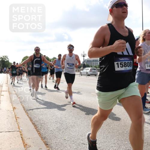 29.06.2025 - hella hamburg halbmarathon Lena Gebhardt http://msf.ph/oto/8426247 29.06.2025 09:52:37 Lombardsbrücke 745, 17000, 415, 7067, 15808, 147037237, 1057, 1070, 1139, 1163, 1169, 1176, 1220, 1415, 1468, 1512, 1604, 1613, 1631, 1782, 2189, 2233, 3098, 3109, 3124, 3305, 3618, 3852, 4080, 4277, 4497, 4565, 4691, 4871, 4915, 4933, 5007, 5011, 5476, 5477, 5682, 6373, 6550, 6711, 7067, 7191, 7325, 7432, 7451, 7599, 7843, 7865, 7961, 8467, 8852, 9348, 9444, 9547, 10493, 10741, 10796, 11062, 11495, 11679, 11779, 11821, 12046, 12772, 13403, 13614, 13728, 14257 meine-sportfotos.de