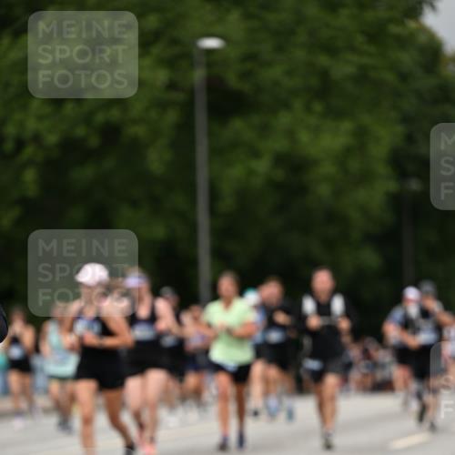 29.06.2025 - hella hamburg halbmarathon Dr. Thomas Lammeyer http://msf.ph/oto/8426288 29.06.2025 10:50:22 Kennedybrücke 1060, 1085, 1421, 1426, 1465, 1854, 1983, 2008, 2217, 2657, 2664, 2965, 3357, 3377, 4099, 4102, 4119, 4223, 4224, 5044, 5914, 6393, 6763, 6788, 6980, 7303, 7530, 7983, 10812, 11119, 11393 meine-sportfotos.de