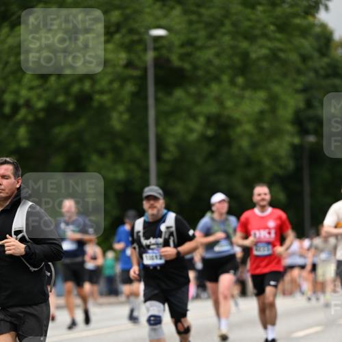 29.06.2025 - hella hamburg halbmarathon Dr. Thomas Lammeyer http://msf.ph/oto/8426510 29.06.2025 10:50:28 Kennedybrücke 1060, 1421, 1426, 1465, 1695, 1854, 1983, 2008, 2217, 2398, 2917, 2965, 4099, 4102, 4223, 4224, 5044, 5914, 6124, 6161, 6393, 6788, 6980, 7303, 7530, 7983, 10230, 10367, 10812, 11393 meine-sportfotos.de