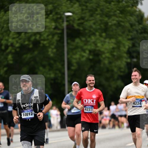 29.06.2025 - hella hamburg halbmarathon Dr. Thomas Lammeyer http://msf.ph/oto/8426577 29.06.2025 10:50:30 Kennedybrücke 1060, 1421, 1426, 1695, 1854, 1983, 2008, 2217, 2398, 2917, 3160, 3164, 4099, 4102, 4223, 4224, 5044, 6124, 6161, 6393, 6788, 6980, 7303, 7530, 7983, 8477, 10230, 10367, 10812, 11393 meine-sportfotos.de