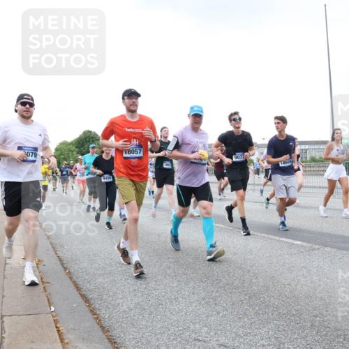 29.06.2025 - hella hamburg halbmarathon Lena Gebhardt http://msf.ph/oto/8426689 29.06.2025 10:53:41 Lombardsbrücke 079, 1709, 9456, 18057, 1852, 9077, 12259, 18609, 12459, 1017, 1340, 1687, 1709, 1744, 1753, 1789, 1900, 1906, 1984, 2065, 2079, 2372, 2409, 2429, 3055, 3226, 3557, 4195, 4595, 4801, 5428, 5430, 5562, 5815, 5856, 5857, 5964, 6039, 6041, 6044, 6192, 6273, 6306, 6913, 6996, 7039, 7068, 7483, 7537, 7611, 7614, 7876, 7890, 8189, 8212, 8414, 8515, 8906, 8924, 9077, 9456, 9503, 9531, 9572, 9685, 9764, 9771, 9785, 10043, 10175, 10490, 11390, 12193, 12219, 12700, 14038 meine-sportfotos.de