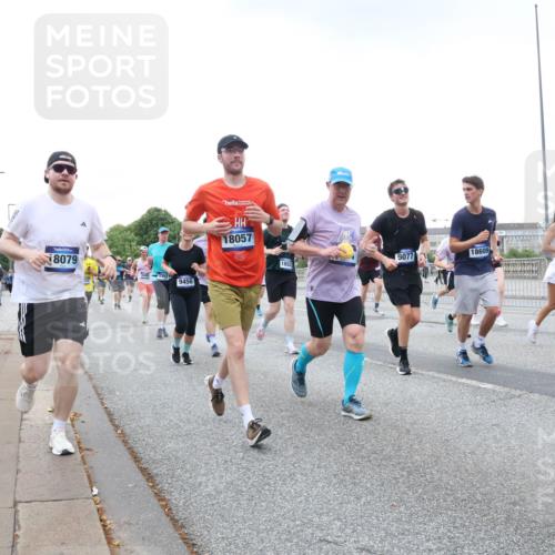 29.06.2025 - hella hamburg halbmarathon Lena Gebhardt http://msf.ph/oto/8426725 29.06.2025 10:53:41 Lombardsbrücke 8079, 9456, 18057, 9077, 18609, 12459, 1852, 1017, 1340, 1687, 1709, 1744, 1753, 1789, 1900, 1906, 1984, 2065, 2079, 2372, 2409, 2429, 3055, 3226, 3557, 4195, 4595, 4801, 5428, 5430, 5562, 5815, 5856, 5857, 5964, 6039, 6041, 6044, 6192, 6273, 6306, 6913, 6996, 7039, 7068, 7483, 7537, 7611, 7614, 7876, 7890, 8189, 8212, 8414, 8515, 8906, 8924, 9077, 9456, 9503, 9531, 9572, 9685, 9764, 9771, 9785, 10043, 10175, 10490, 11390, 12193, 12219, 12700, 14038 meine-sportfotos.de