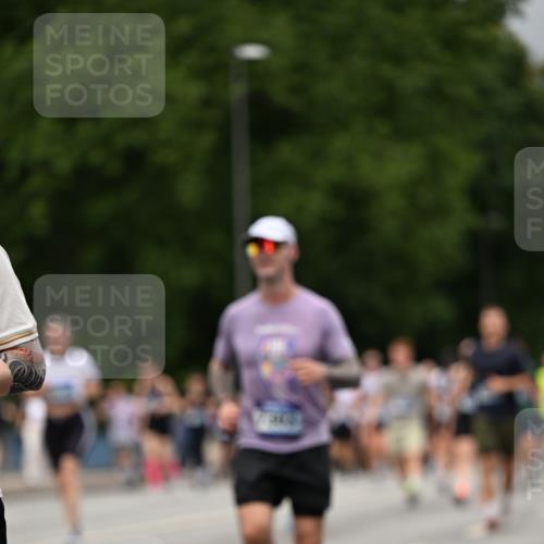 29.06.2025 - hella hamburg halbmarathon Dr. Thomas Lammeyer http://msf.ph/oto/8426768 29.06.2025 10:50:34 Kennedybrücke 1421, 1426, 1695, 1854, 1983, 2008, 2217, 2398, 2917, 3160, 3164, 4099, 4202, 4223, 4224, 4296, 5044, 6124, 6161, 6788, 7303, 7530, 7983, 8477, 9243, 10230, 10367, 10812, 11393 meine-sportfotos.de