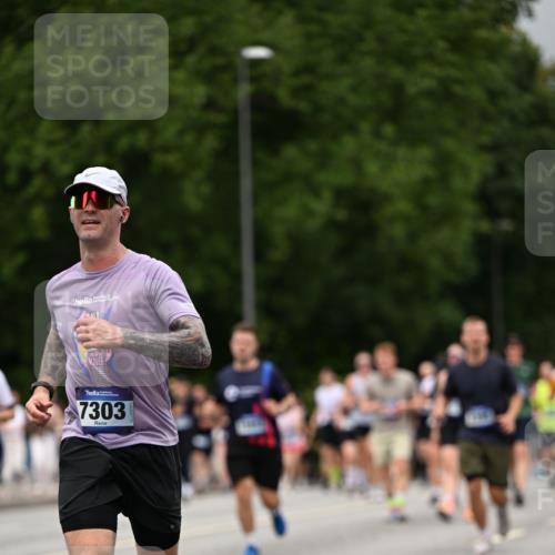 29.06.2025 - hella hamburg halbmarathon Dr. Thomas Lammeyer http://msf.ph/oto/8426793 29.06.2025 10:50:35 Kennedybrücke 1421, 1426, 1695, 1983, 2008, 2398, 2917, 3160, 3164, 4202, 4223, 4224, 4296, 4572, 5044, 6124, 6161, 6788, 7303, 7530, 7983, 8477, 9243, 10030, 10230, 10367, 10812, 11253, 11393 meine-sportfotos.de