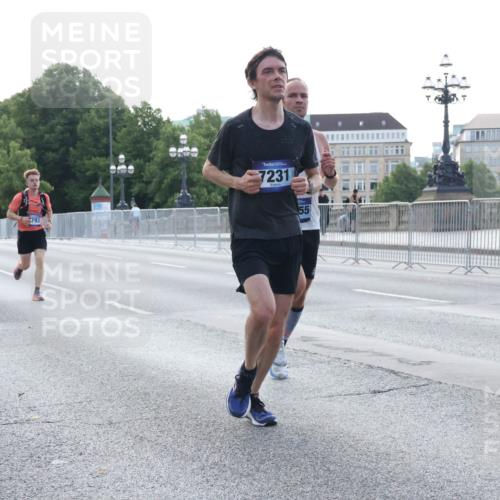 29.06.2025 - hella hamburg halbmarathon Lena Gebhardt http://msf.ph/oto/8426897 29.06.2025 09:44:05 Lombardsbrücke 793, 7231, 55, 1122, 1953, 2075, 2203, 2483, 3189, 3379, 5308, 5344, 7231, 7793, 8318, 8376, 8975, 9047, 9079, 9804, 10173, 10222, 10351, 10655, 10790, 11150, 13383, 13606, 13941, 15023, 15136, 15655, 17040, 17893, 18763, 18832 meine-sportfotos.de
