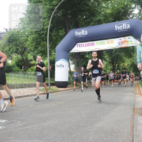 29.06.2025 - hella hamburg halbmarathon KatJ http://msf.ph/oto/8426954 29.06.2025 10:39:52 Zwischen KM18-KM19 1257, 1657, 2540, 2595, 2814, 5020, 5093, 6198, 7475 meine-sportfotos.de