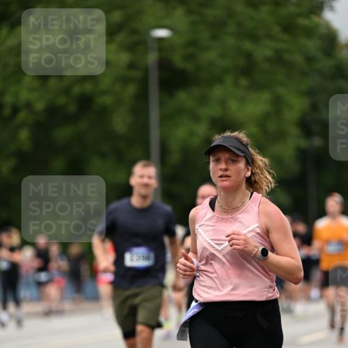 29.06.2025 - hella hamburg halbmarathon Dr. Thomas Lammeyer http://msf.ph/oto/8426963 29.06.2025 10:50:39 Kennedybrücke 1033, 1421, 1426, 1695, 1867, 1868, 1924, 1983, 2008, 2398, 2773, 2917, 3160, 3164, 4202, 4223, 4224, 4296, 4317, 4572, 5044, 6124, 6161, 7303, 7530, 8477, 9243, 9445, 10030, 10230, 10327, 10329, 10367, 10812, 11253, 11393 meine-sportfotos.de