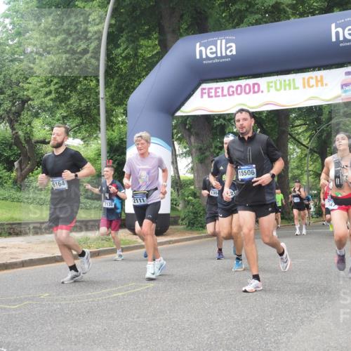 29.06.2025 - hella hamburg halbmarathon KatJ http://msf.ph/oto/8427046 29.06.2025 10:39:56 Zwischen KM18-KM19 1257, 1706, 2111, 2540, 2595, 4837, 5169, 6164, 6390, 7130, 7475, 7786, 8447 meine-sportfotos.de