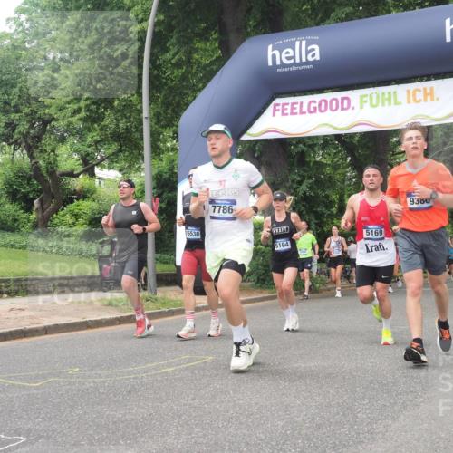 29.06.2025 - hella hamburg halbmarathon KatJ http://msf.ph/oto/8427126 29.06.2025 10:39:59 Zwischen KM18-KM19 1706, 2111, 2540, 2595, 3208, 4837, 5169, 5194, 6164, 6390, 7130, 7786, 8447 meine-sportfotos.de
