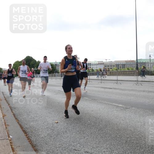 29.06.2025 - hella hamburg halbmarathon Lena Gebhardt http://msf.ph/oto/8427152 29.06.2025 10:06:40 Lombardsbrücke 5, 14607, 10886, 12371, 059, 1245, 1766, 1993, 4666, 4868, 5431, 5807, 5845, 5951, 6314, 6572, 6664, 8290, 8960, 9560, 10214, 10297, 10736, 10781, 10886, 12371, 12418, 13475, 13481, 13863, 14607, 15113, 15145, 15377, 15462, 15537, 15858, 16554, 16692, 16933, 17059, 17174, 18042, 18343, 18381, 18575, 18577, 18652, 18828, 18910, 18913, 18966 meine-sportfotos.de