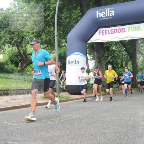 29.06.2025 - hella hamburg halbmarathon KatJ http://msf.ph/oto/8427378 29.06.2025 10:40:06 Zwischen KM18-KM19 2444, 3208, 3209, 4065, 8390, 8587 meine-sportfotos.de