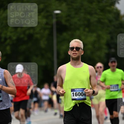 29.06.2025 - hella hamburg halbmarathon Dr. Thomas Lammeyer http://msf.ph/oto/8427567 29.06.2025 10:50:52 Kennedybrücke 1033, 1104, 1429, 1695, 1867, 1868, 1924, 2398, 2423, 2773, 2813, 2917, 3160, 3164, 3410, 3896, 4202, 4296, 4306, 4317, 4448, 4572, 5635, 5769, 5770, 6124, 6161, 6392, 8010, 8047, 8477, 8486, 8706, 9120, 9121, 9243, 9337, 9426, 9445, 9774, 10030, 10230, 10327, 10329, 10367, 11253, 11361 meine-sportfotos.de
