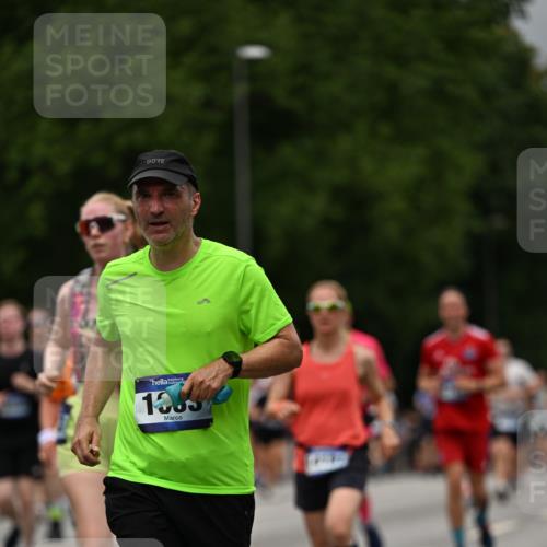 29.06.2025 - hella hamburg halbmarathon Dr. Thomas Lammeyer http://msf.ph/oto/8427658 29.06.2025 10:50:55 Kennedybrücke 1033, 1100, 1104, 1429, 1867, 1868, 1924, 2423, 2697, 2773, 2813, 2917, 3160, 3164, 3410, 3896, 4104, 4202, 4296, 4306, 4317, 4448, 4572, 5635, 5769, 5770, 5854, 5892, 6124, 6161, 6392, 6623, 8010, 8047, 8477, 8486, 8706, 9120, 9121, 9243, 9337, 9426, 9445, 9774, 9949, 10030, 10230, 10327, 10329, 11253, 11361, 11408 meine-sportfotos.de