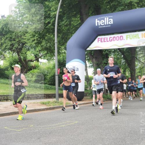 29.06.2025 - hella hamburg halbmarathon KatJ http://msf.ph/oto/8427739 29.06.2025 10:40:17 Zwischen KM18-KM19 1151, 1258, 2208, 3952, 4029, 5378, 5907, 6481, 7896, 8361 meine-sportfotos.de