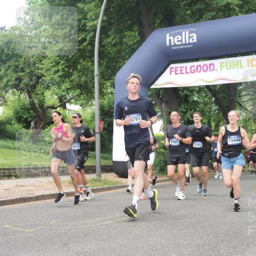29.06.2025 - hella hamburg halbmarathon KatJ http://msf.ph/oto/8427778 29.06.2025 10:40:18 Zwischen KM18-KM19 1151, 1258, 3952, 4029, 5907, 6481, 8361 meine-sportfotos.de