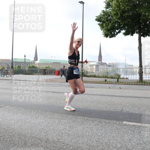 29.06.2025 - hella hamburg halbmarathon Lena Gebhardt http://msf.ph/oto/8427797 29.06.2025 10:06:46 Lombardsbrücke 15377, 1245, 1766, 1993, 4666, 5807, 5845, 5951, 6572, 6664, 8290, 8744, 8960, 9560, 10214, 10283, 10297, 10736, 10886, 12371, 12418, 13475, 13863, 14607, 15113, 15377, 15462, 15537, 15858, 16554, 16692, 16933, 17059, 17174, 18042, 18343, 18381, 18575, 18577, 18652, 18828, 18910, 18913 meine-sportfotos.de