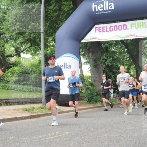 29.06.2025 - hella hamburg halbmarathon KatJ http://msf.ph/oto/8427855 29.06.2025 10:40:22 Zwischen KM18-KM19 1151, 2082, 5907, 6511, 6512, 7177, 7274, 8361 meine-sportfotos.de