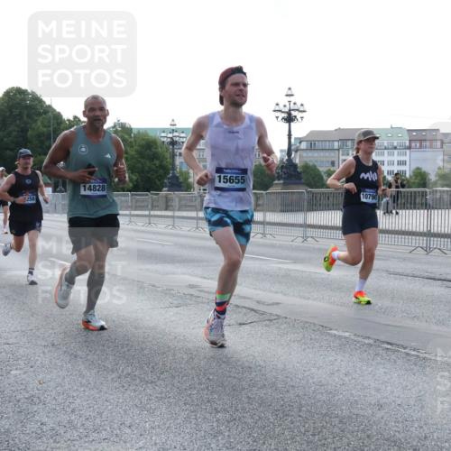 29.06.2025 - hella hamburg halbmarathon Lena Gebhardt http://msf.ph/oto/8427861 29.06.2025 09:44:17 Lombardsbrücke 10106, 258, 14828, 15655, 10790, 1122, 1953, 2483, 2879, 3075, 3189, 3379, 3968, 5308, 5344, 7231, 7793, 8376, 8975, 9047, 9079, 10106, 10173, 10222, 10655, 10790, 11150, 11877, 13383, 13606, 13779, 14828, 15655, 16118, 17040, 17258, 18832, 19114 meine-sportfotos.de