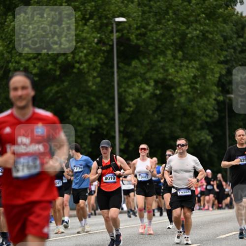 29.06.2025 - hella hamburg halbmarathon Dr. Thomas Lammeyer http://msf.ph/oto/8427862 29.06.2025 10:51:00 Kennedybrücke 1004, 1033, 1100, 1104, 1429, 1867, 1868, 1924, 2423, 2662, 2665, 2697, 2773, 2813, 3160, 3410, 3896, 4104, 4202, 4296, 4306, 4317, 4448, 4483, 4572, 5635, 5769, 5770, 5854, 5892, 6392, 6623, 7073, 7268, 7374, 8010, 8047, 8477, 8486, 8706, 9120, 9121, 9243, 9337, 9426, 9445, 9774, 9949, 10030, 10327, 10329, 11253, 11361, 11408 meine-sportfotos.de