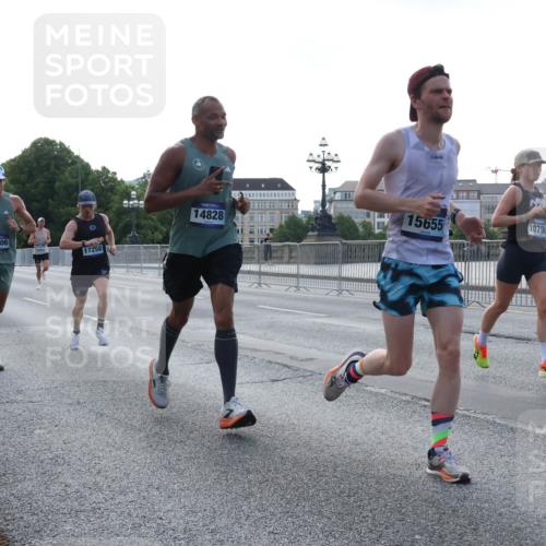 29.06.2025 - hella hamburg halbmarathon Lena Gebhardt http://msf.ph/oto/8427956 29.06.2025 09:44:17 Lombardsbrücke 10106, 17258, 14828, 15655, 10790, 1122, 1953, 2483, 2879, 3075, 3189, 3379, 3968, 5308, 5344, 7231, 7793, 8376, 8975, 9047, 9079, 10106, 10173, 10222, 10655, 10790, 11150, 11877, 13383, 13606, 13779, 14828, 15655, 16118, 17040, 17258, 18832, 19114 meine-sportfotos.de