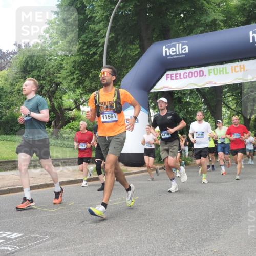 29.06.2025 - hella hamburg halbmarathon KatJ http://msf.ph/oto/8427989 29.06.2025 10:40:26 Zwischen KM18-KM19 1061, 1499, 1549, 2082, 4770, 6511, 6512, 6628, 6897, 7177, 7274 meine-sportfotos.de